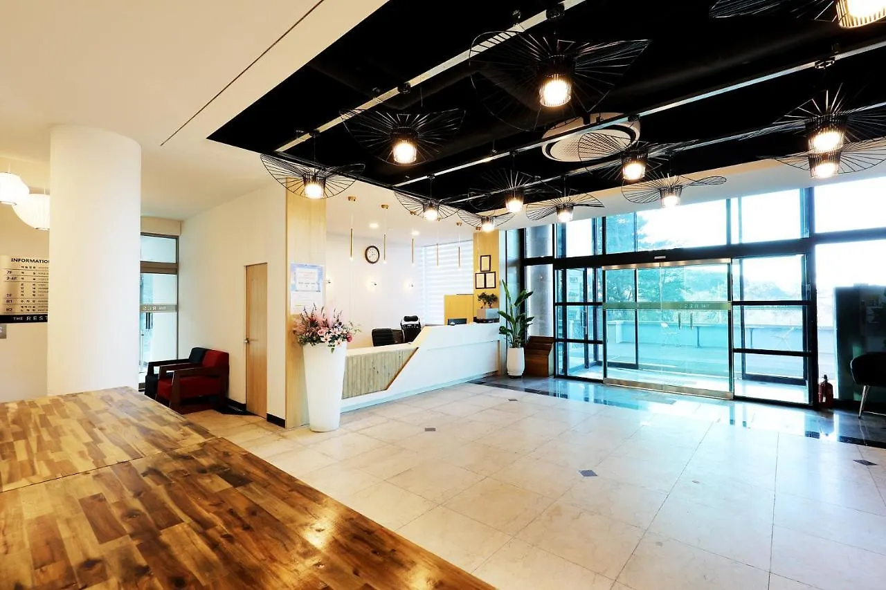 Incheon The Rest Hotel 4*,