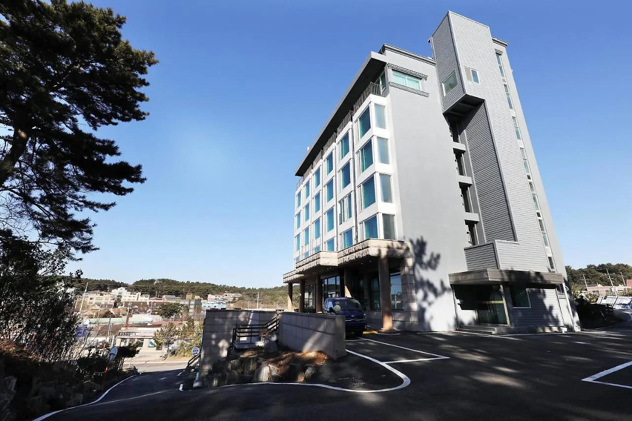 Incheon The Rest Hotel 4*,