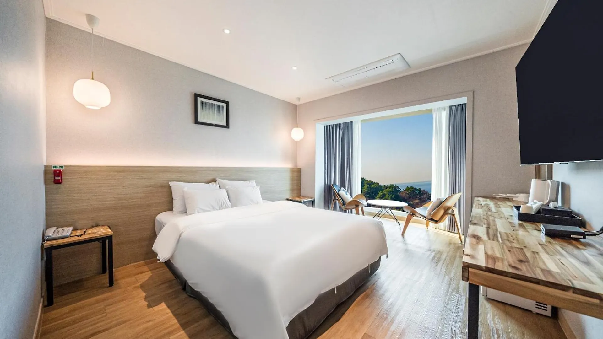 Incheon The Rest Hotel 4*,