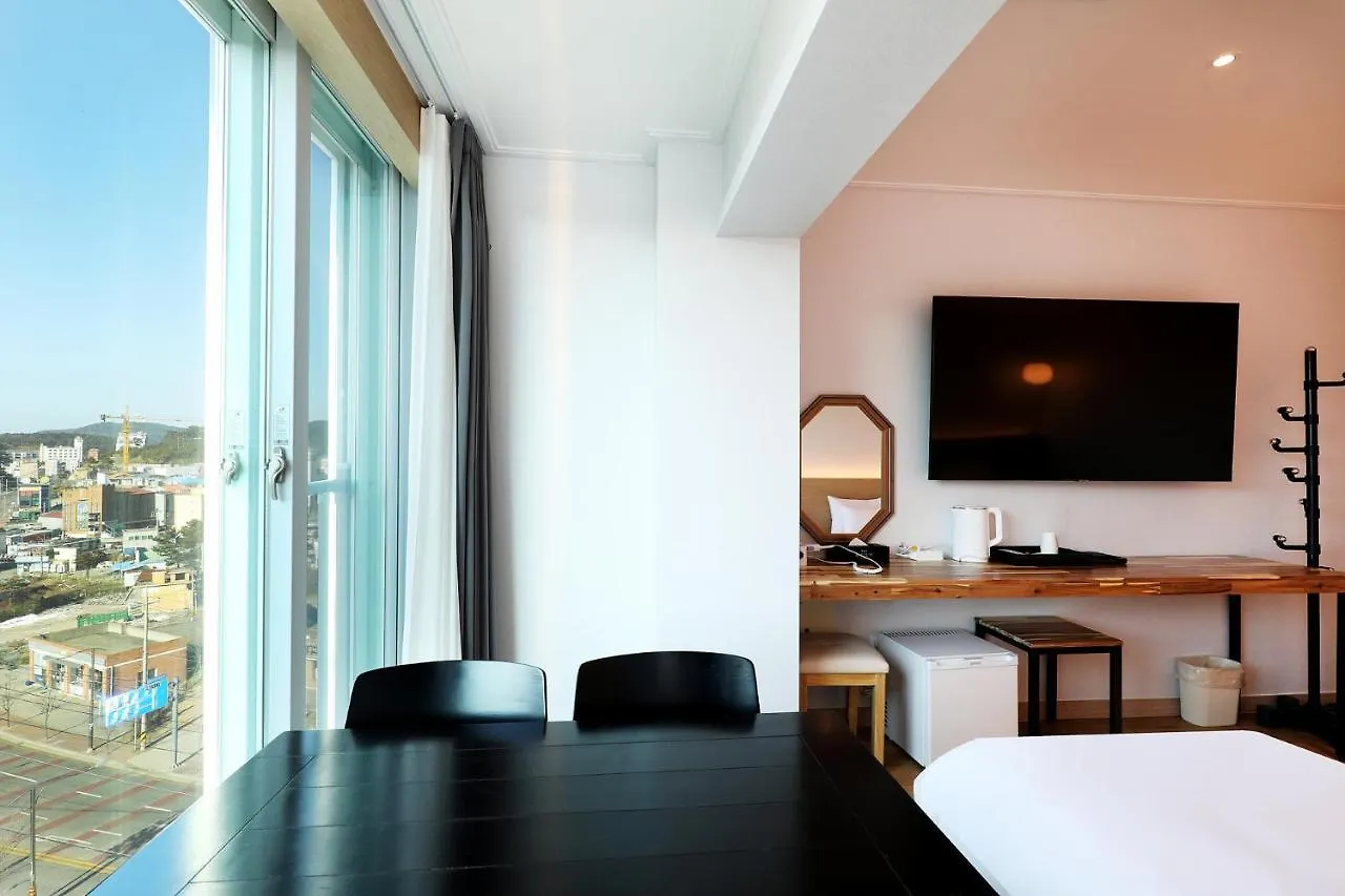 Incheon The Rest Hotel 4*,