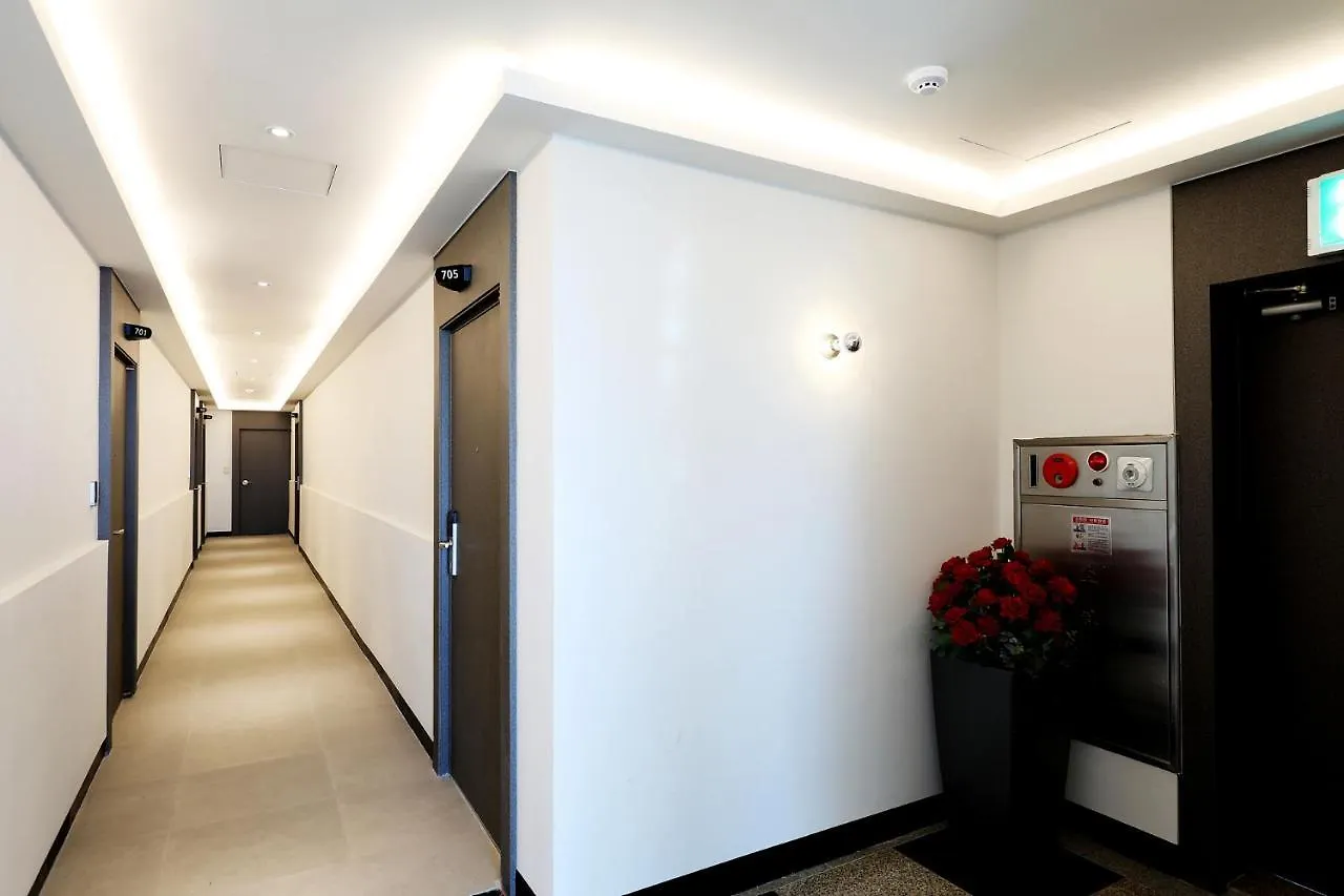 Incheon The Rest Hotel 4*,