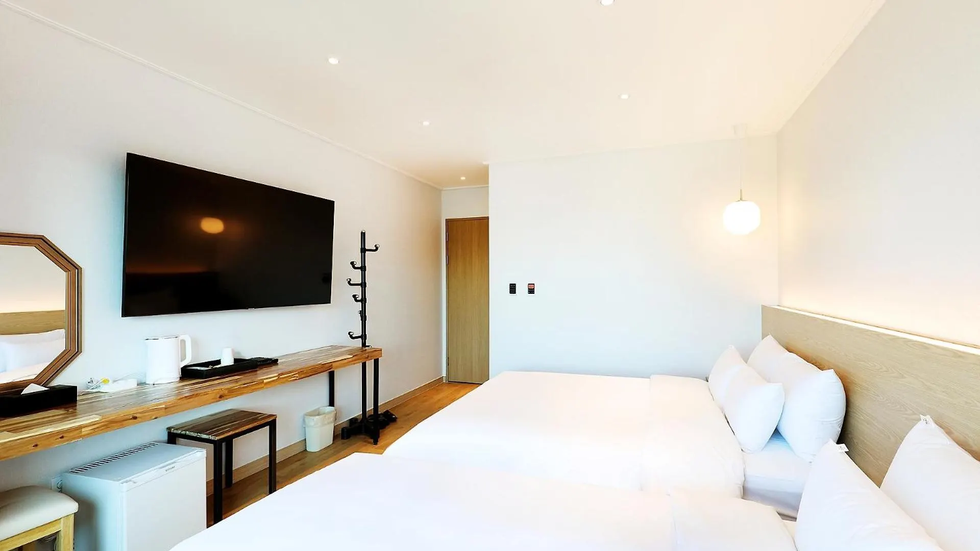 Incheon The Rest Hotel 4*,